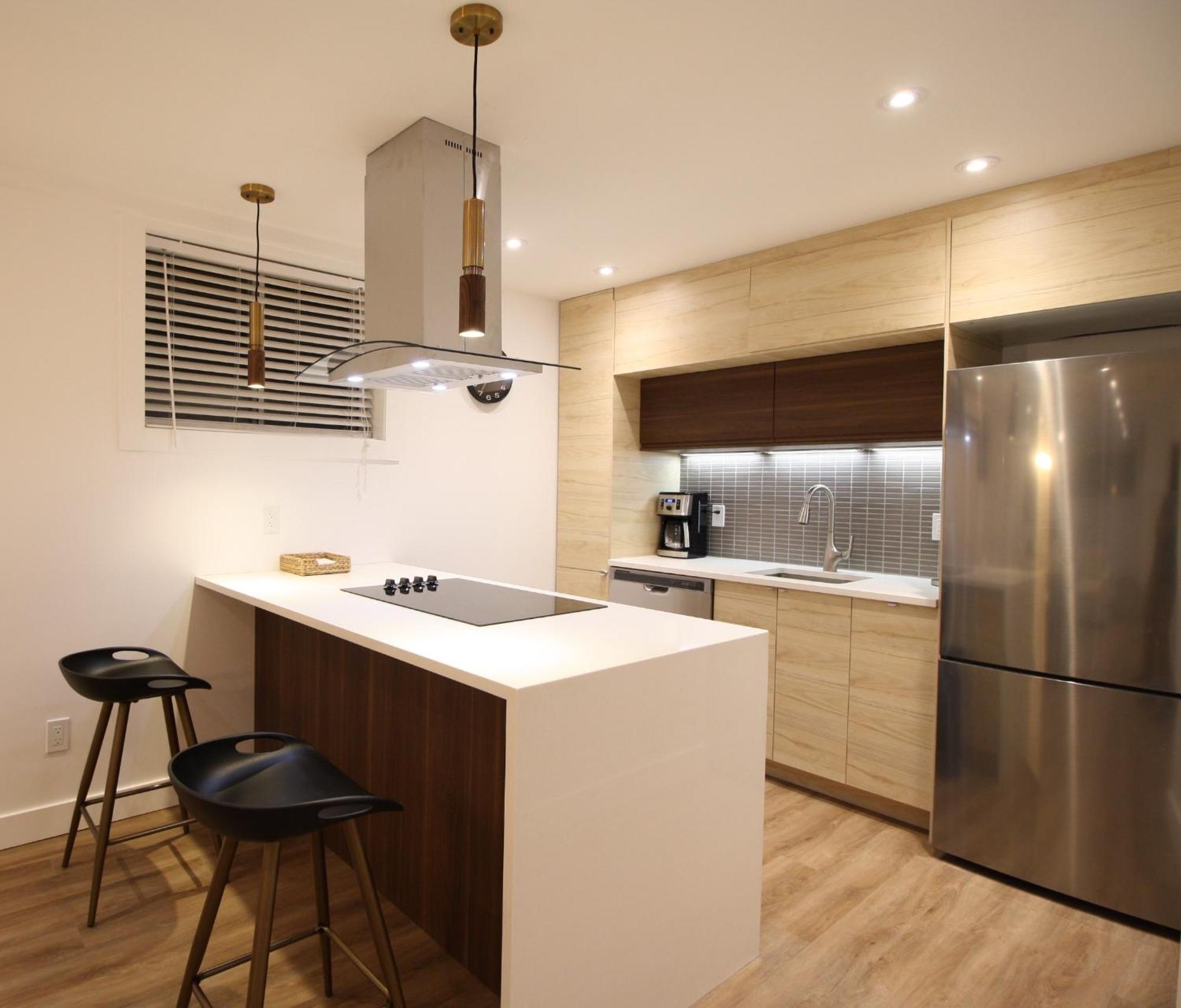 Апартаменты Luxueux - Deco Moderne, Rosemont Монреаль Экстерьер фото